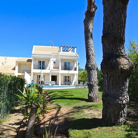 Villa Amendoeira 4 - Clever Details