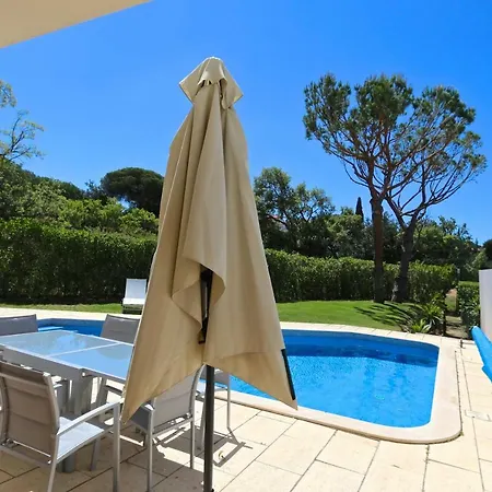 Villa Amendoeira 4 - Clever Details